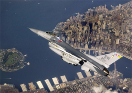 F-16 truy đuổi máy bay xâm phạm không phận New York ảnh 1